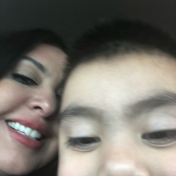 Meet your Posher, Sandra - Picture 1 of 1